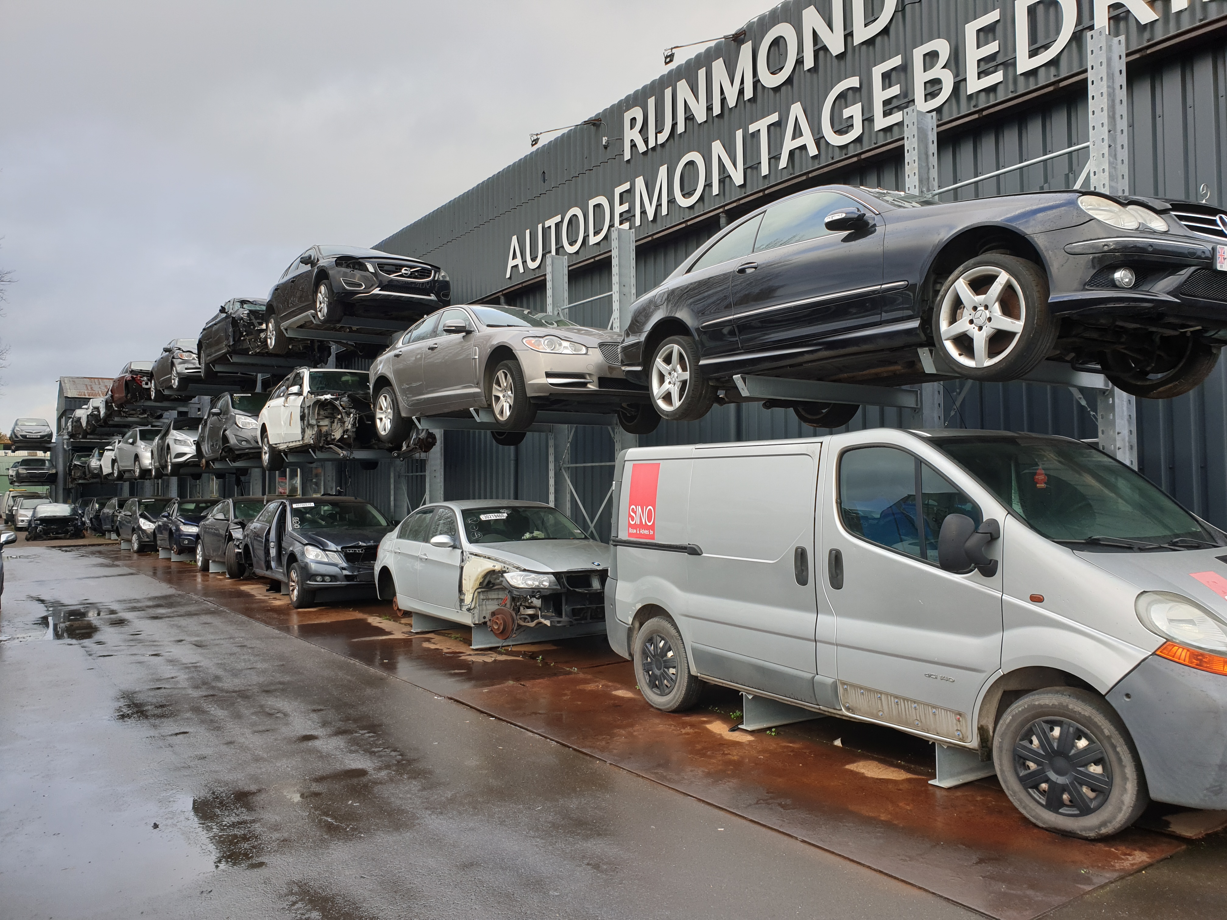 Project Rotterdam; Inrichting buitenterrein autodemontagebedrijf